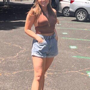 ⚫️ Brown Wrap Top